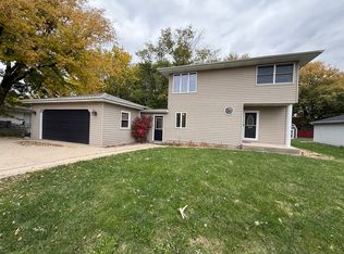 222 N Davis Ave, Amboy, IL 61310