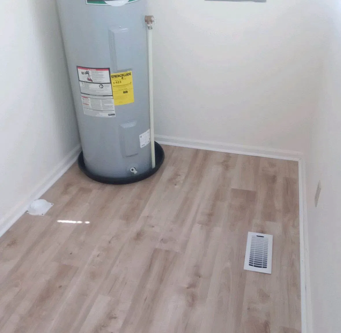 2 bed, 800 sqft, $825 — Photo 3