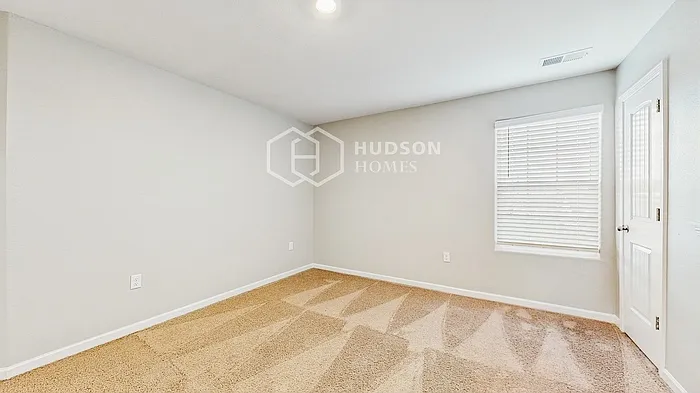 388 Aubrey Woods Dr — Photo 12