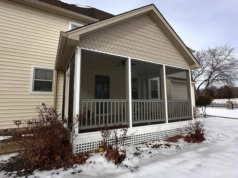 28795 Old Village Rd — Photo 39