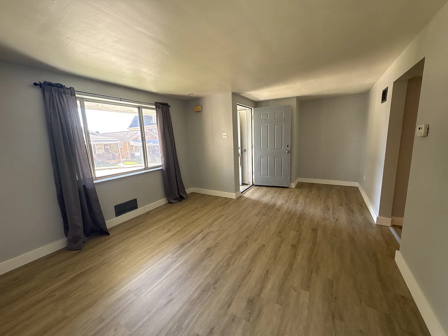 810 11th Street - 1 — Photo 3