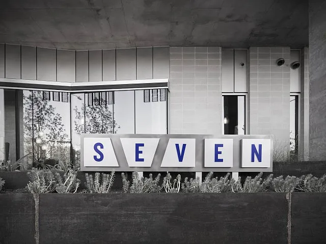 SEVEN Signage