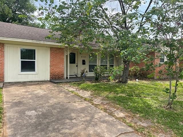 1st image of 8729 Sandpiper Dr