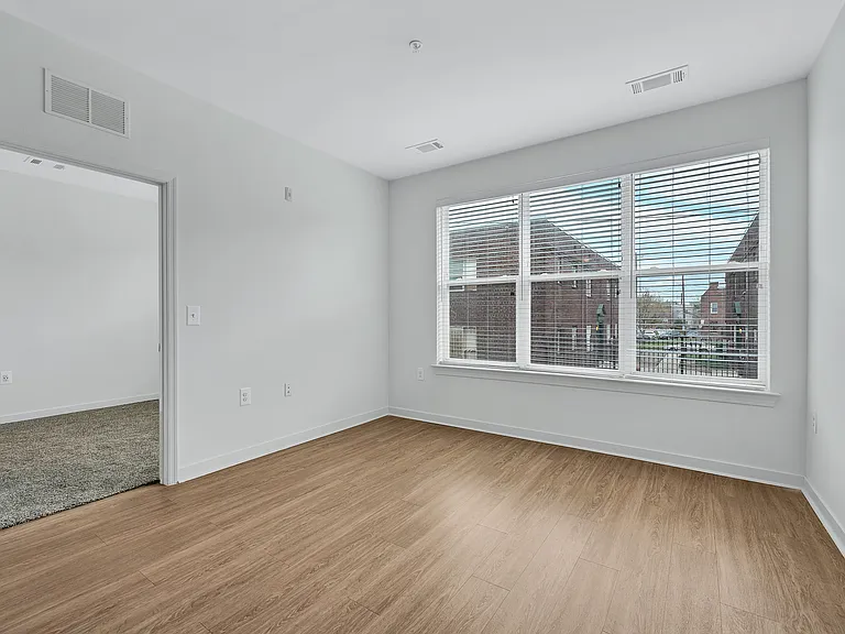 Solstice Apartments — Photo 9