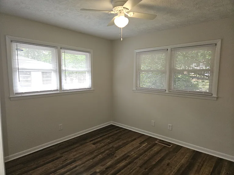 853 Shannon Dr — Photo 20
