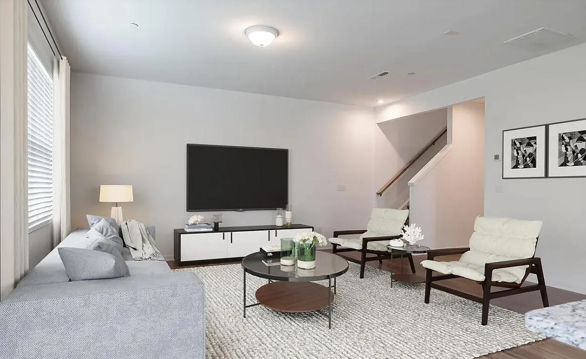 1504 Rhodes Pond St — Photo 2