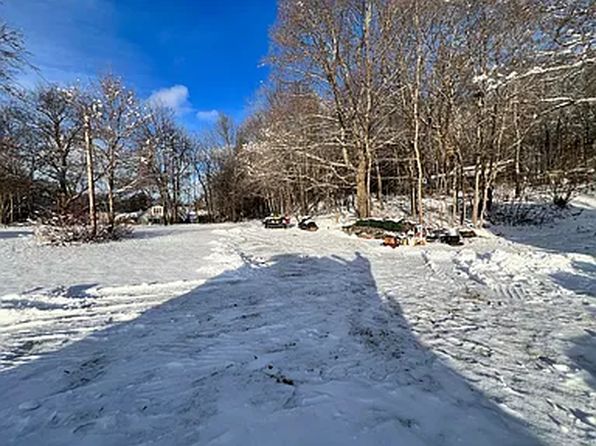 8 Reservoir Hill Rd, Houlton, ME 04730