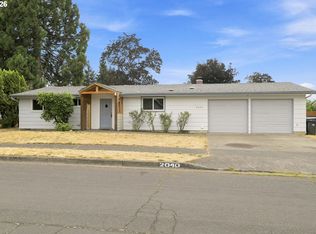 2040 Princeton Dr, Eugene, OR 97405