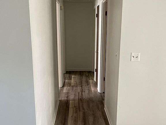 3rd image of 144 Wildwood Dr