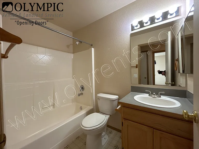 Main Bathroom