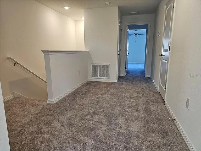 8309 Crescent Oaks Dr — Photo 35