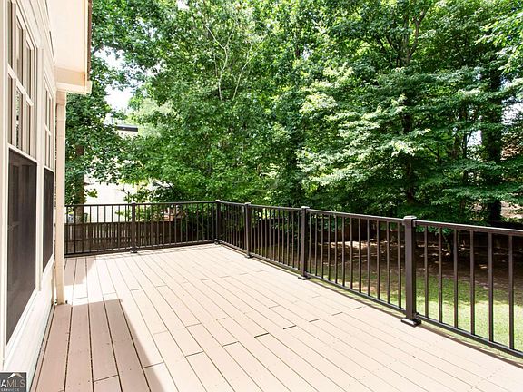 3rd image of 1405 Holly Lake Cir