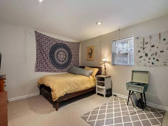 5th image of 2455 N Sawyer Ave APT 1
