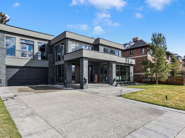 832 S Hillcrest Ave SW, Calgary, AB T2T 0Y9