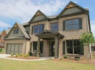 1146 Whisper Cove Dr, Buford, GA 30518