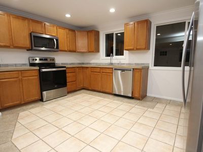 988 S Saulsbury St, Lakewood, CO, 80226