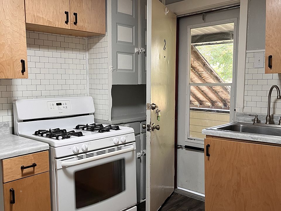 1st image of 1504 15th St Floor 2