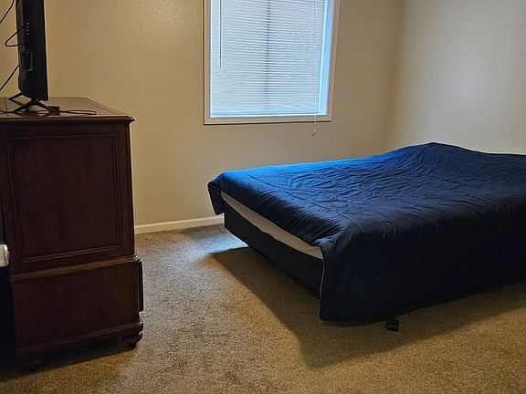 4th image of 307 Sunflower Dr