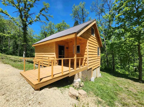 13486 Gurnsey Road, Ferryville, WI 54628