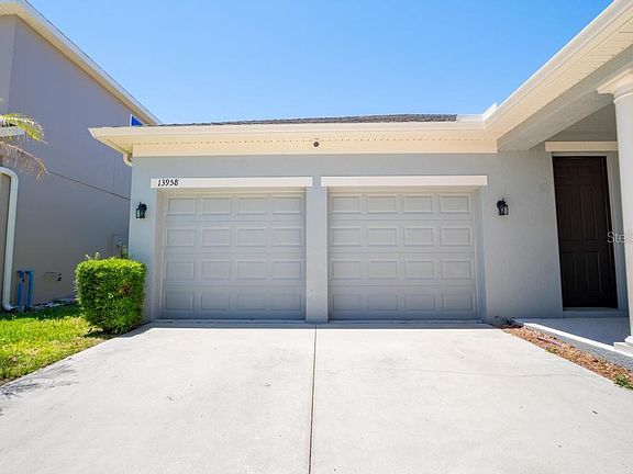 2nd image of 13958 Magnolia Ridge Loop
