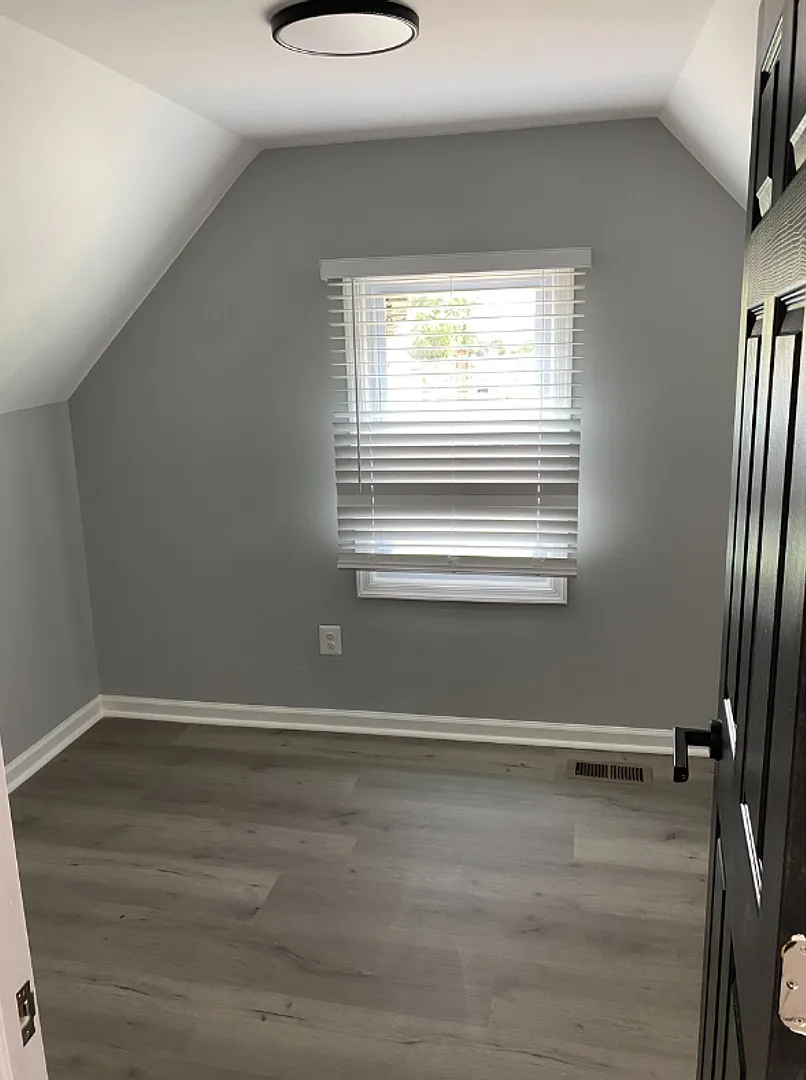 2933 Presstman St $750 Private Room (Private Bath) — Photo 4