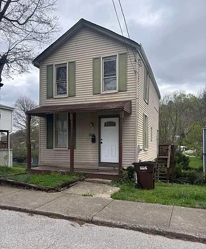 1318 Parkway Ave Photo 1