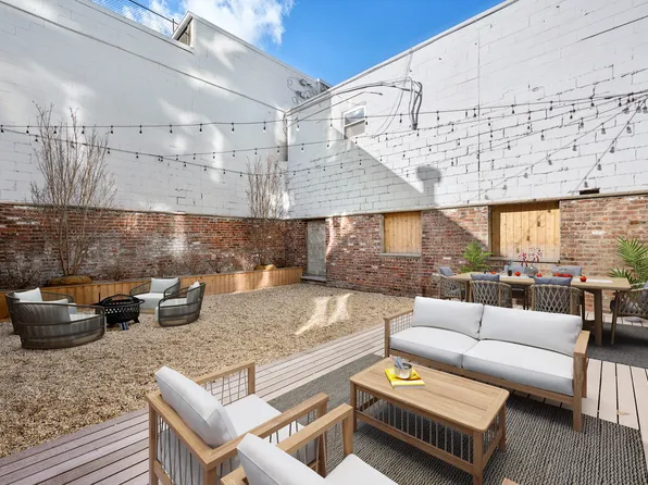 419 Manhattan Avenue image 1 of 10