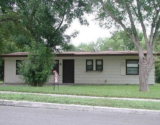1st image of 4810 CASTLE SWORD DR