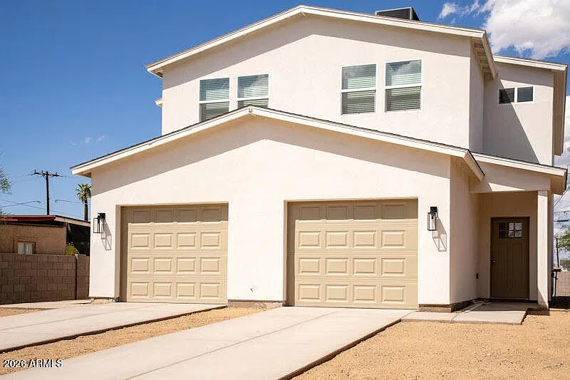 3 bed, 2.5 bath, 1435 sqft, $2,150 — Photo 2