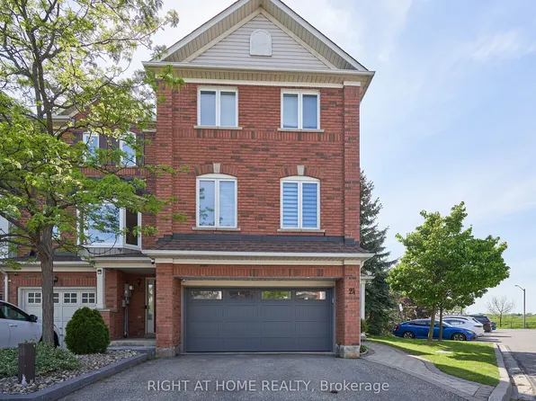 271 Richvale Dr S #24, Brampton, ON L6Z 4W6