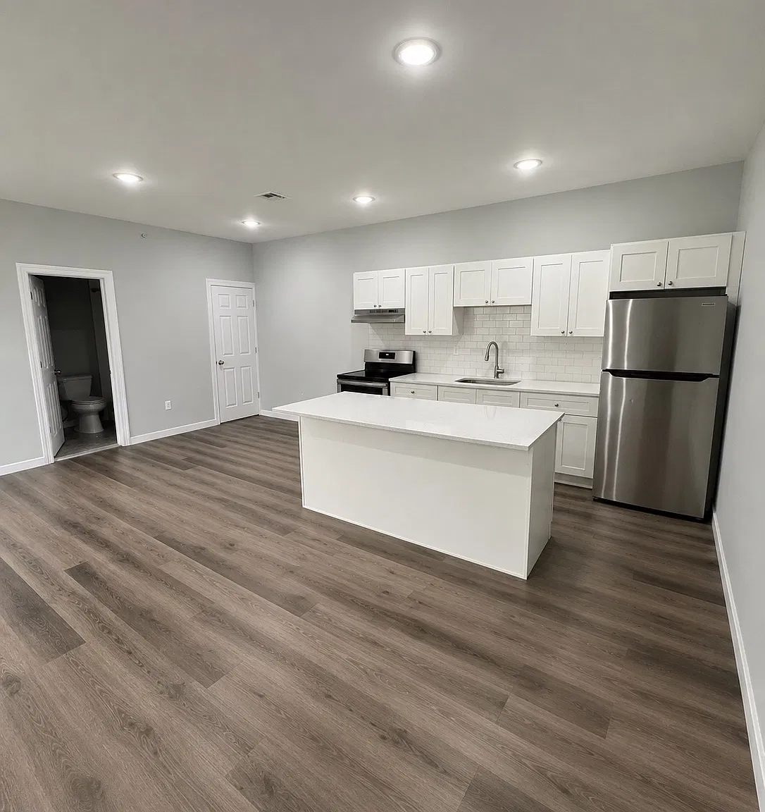 1 bed, $1,800 — Photo 2