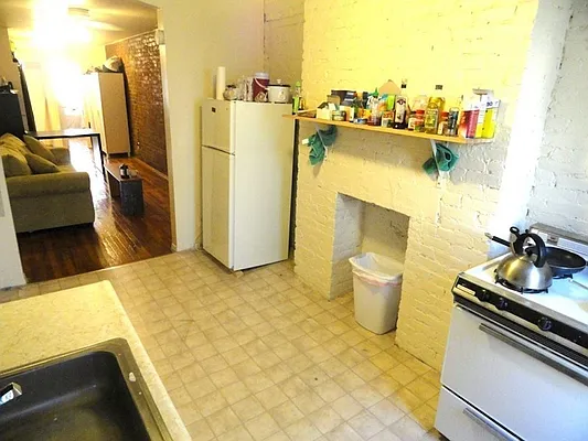 Rented by Crosstown Apartments NYC | media 31