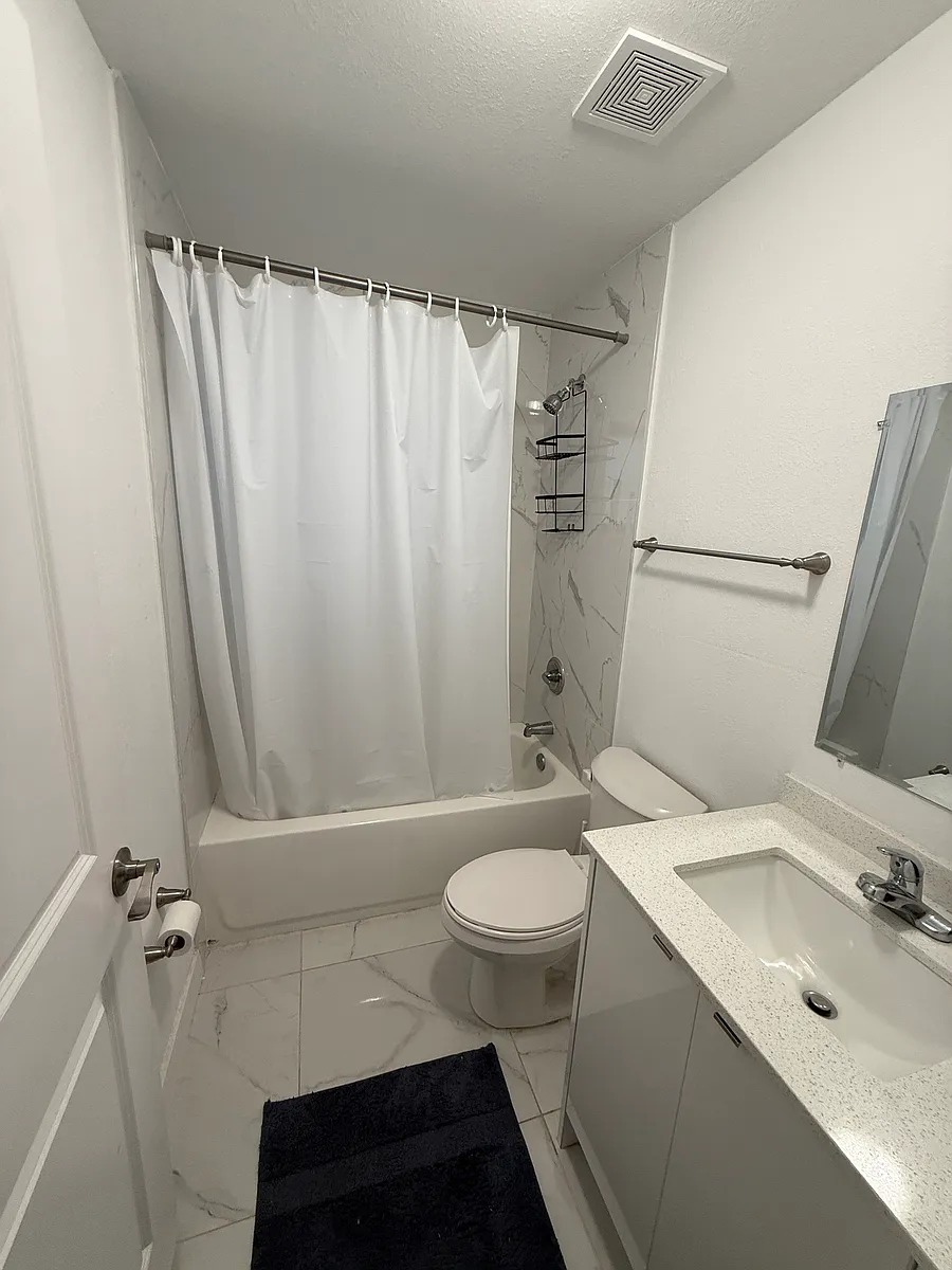 Building Photo - 6938 NW 20th Ave #1