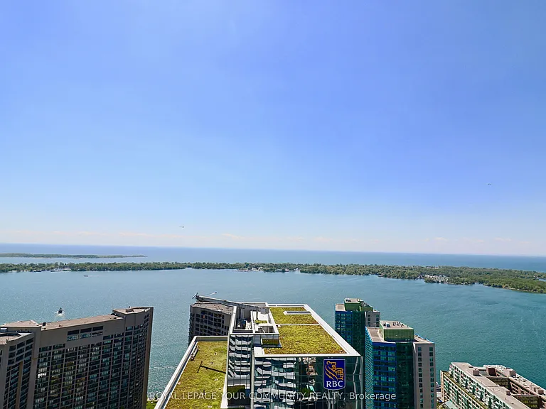 100 Harbour St #5207 — Photo 1