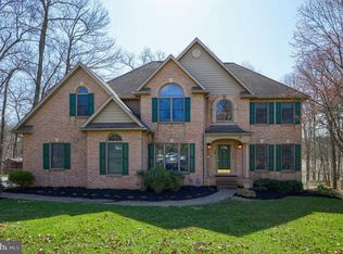 2455 Overlook Ct, New Freedom, PA 17349