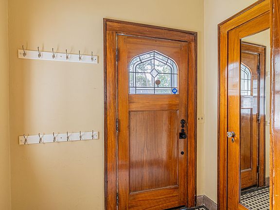 3rd image of 54 Seminole Way