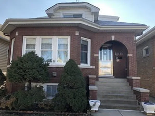 6213 W Eddy St, Chicago, IL 60634