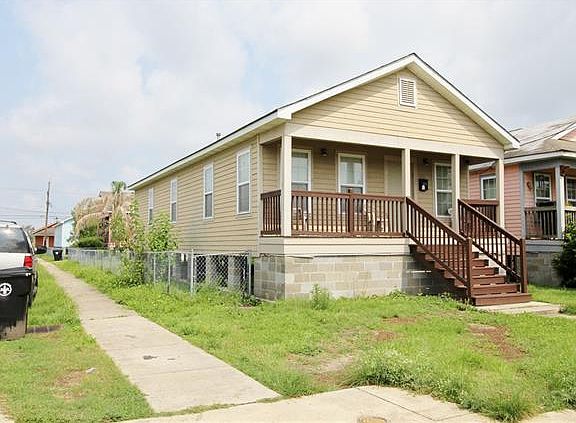 2nd image of 1800 Bartholomew St