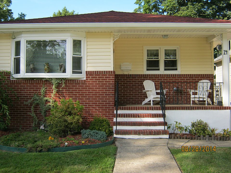 Front w/Open Porch