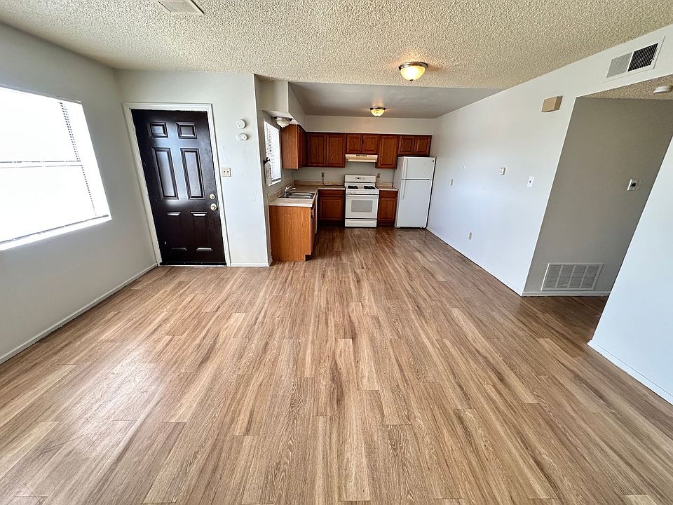 1st image of 3417 Aztec Rd NE APT D