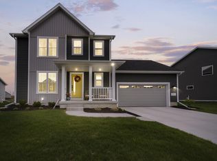 N53W19853 Kingair DRIVE, Menomonee Falls, WI 53051