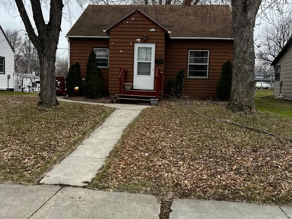 1028 4th Ave, Madison, MN 56256