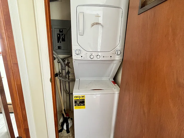 9 McClee Aly — Photo 11