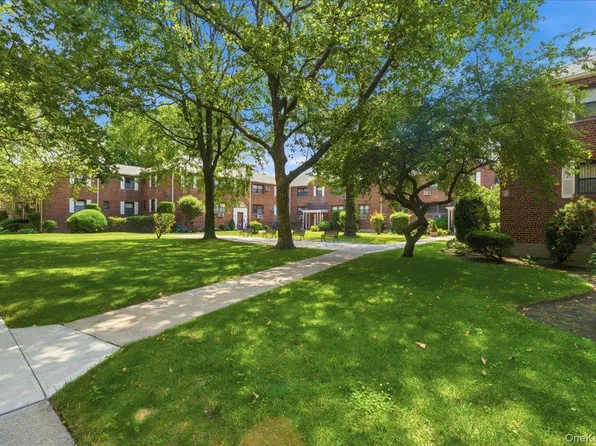 86-22 155th #3L, Howard Beach, NY 11414