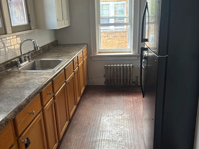 5823 W Appleton Ave #6 — Photo 4