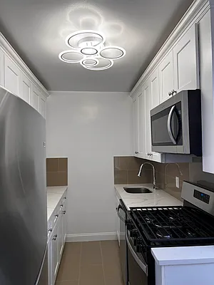 Rented by 718 Realty Inc | media 7