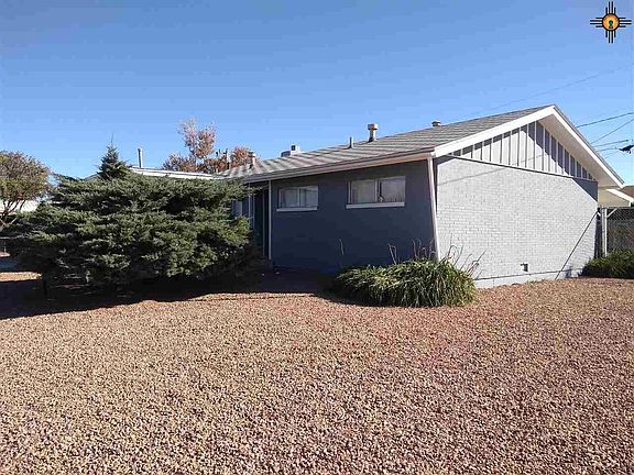 2nd image of 1735 Camino Del Sol