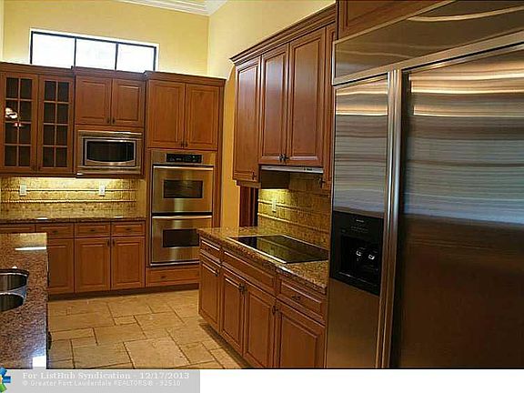 5th image of 7096 Spyglass Ave