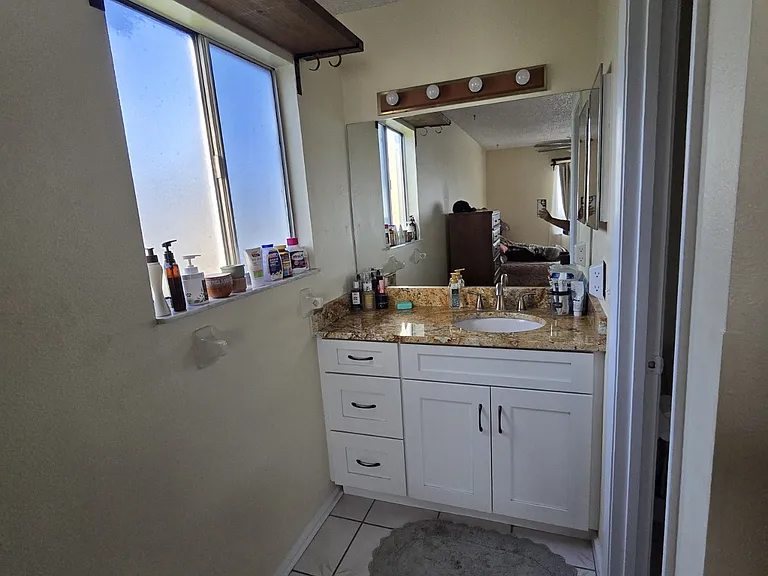 1545 Maxwell Ln — Photo 53