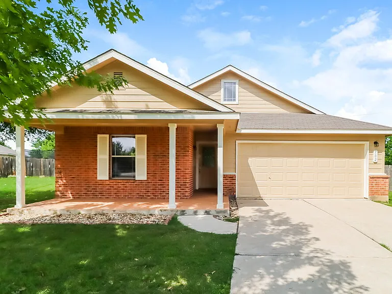 102 Creek Ledge Dr — Photo 1